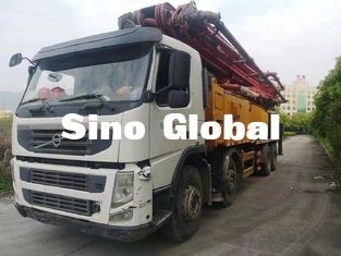 Camion utilisé par rouge de pompe concrète avec la section 56m/6 de châssis de Volve
