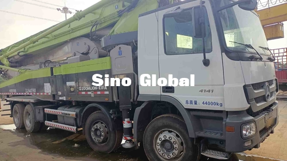 Zoomlion utilisé camion blanc de pompe concrète de 56 mètres avec Benz Chassis