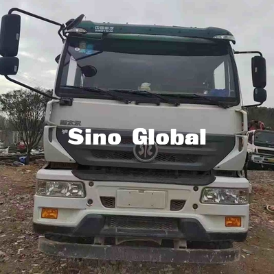 Taille de alimentation concrète utilisée du camion 37M With Sinotruk Chassis 1370mm de pompe de Zoomlion